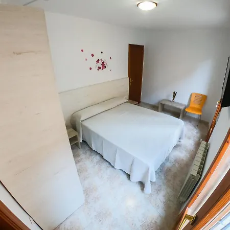 Hostal Berge *